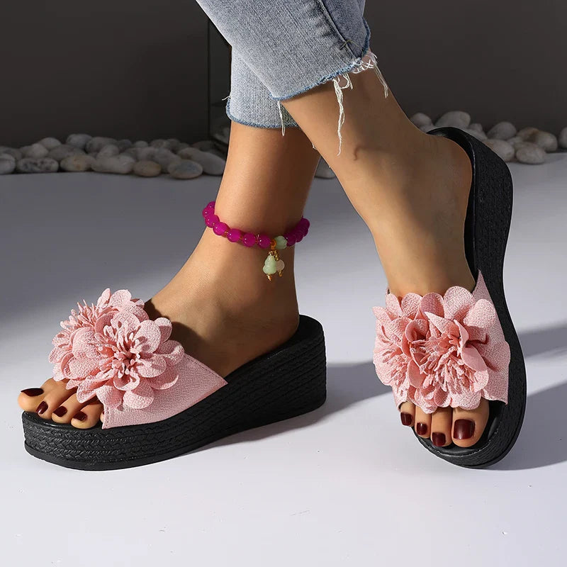 Penelope Platform Slide