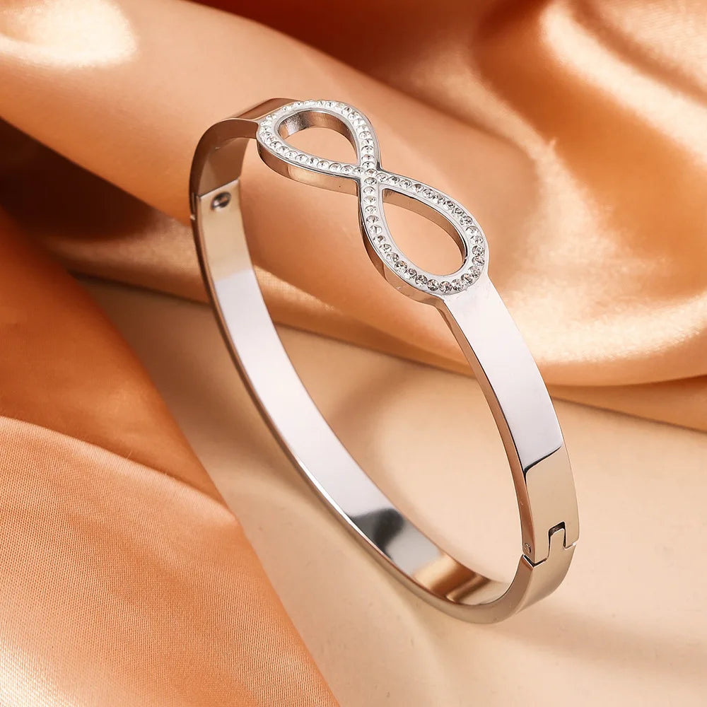 Contour Infinity Bangle